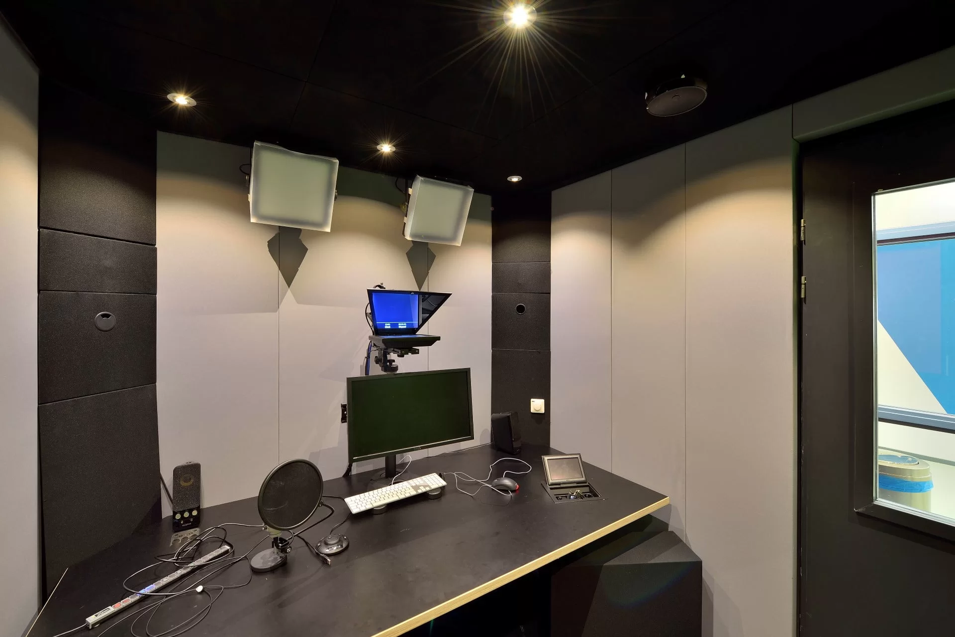 Radyo Akustik Ses Yalıtımı